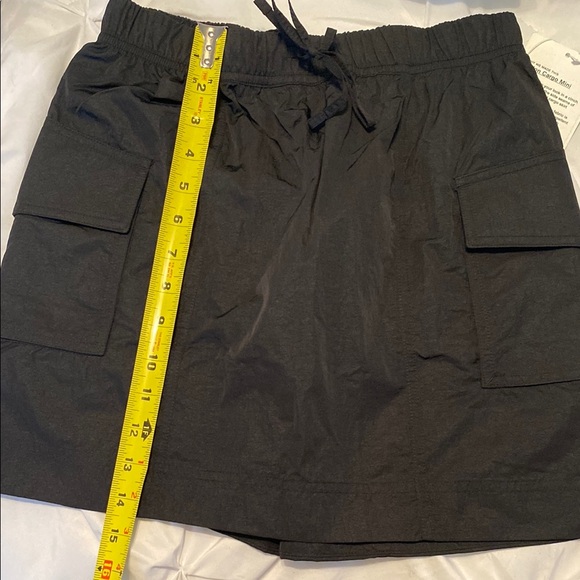 Lululemon Women’s Black Nylon Cargo Mini Skirt Size XS NWT - Picture 7 of 8
